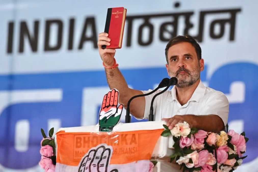 ओडिशा में राहुल गांधी ने की संविधान बचाने की अपील ओडिशा में राहुल गांधी ने की संविधान बचाने की अपील